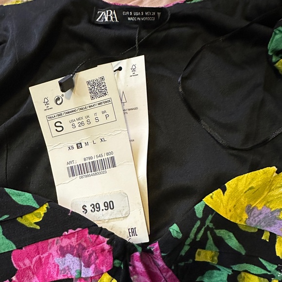 Zara full sleeve floral short top. - Picture 3 of 4